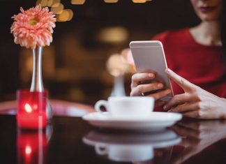 Rastrear el teléfono del marido sin que él lo sepa