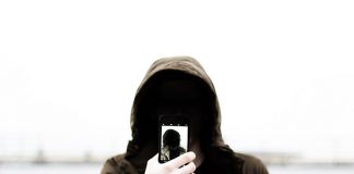 How to Hack iPhone Camera and Pictures Remotely iphone-camera-hacked