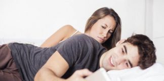 How to Catch A Cheating Boyfriend how-to-catch-your-boyfriend-cheating