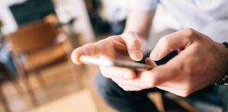 How to Hack My Girlfriends Phone to See Text Messages how-to-hack-my-girlfriends-phone-to-see-text-messages