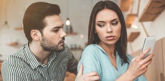 Is She Cheating on Me? 20+ Signs of Cheating Girlfriend signs your partner is cheating on you